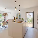 Akemi By Interhome * 생트막시메